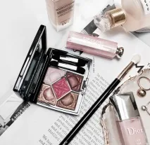 Палетка тіней Dior Summer Attract 867 огляд фото палетка