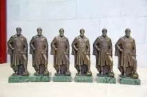 продължава онлайн