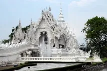 Білий храм у Чіанг Раї у Таїланді – Ват Ронг Кхун (Wat Rong Khun) ронг