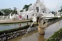 Білий храм у Чіанг Раї у Таїланді – Ват Ронг Кхун (Wat Rong Khun) чіанг