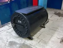 А ви знаєте, що це за чорні бочки стоять у метро бочки