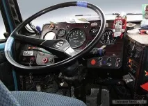 Саморобний ЗІЛ в американському стилі на шасі Volvo F7 американському