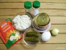 Салат із кількою в томаті кількою