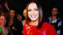 Саті Казанова виходить заміж, Софії Ротару зробили пропозицію, Єлизавета II знову сердиться, а Марія софії