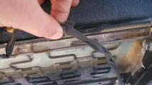 Зняття оббивки передніх сидінь для прання прання