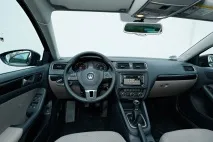 Порівняльний тест Volkswagen Jetta та Opel Astra Sedan volkswagen