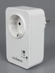 Розетка Edimax SP-1101W, що керується через інтернет. edimax