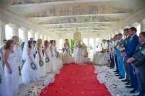 Усміхніться мені