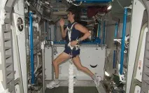 Чого не можна робити у космосі чого