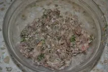 Булочки з м’ясною та сирною начинкою. булочки