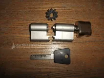 Як легко відремонтувати металеві двері SuperLock та поміняти на них личинку замку поміняти