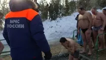 Хрещенські купання мороз не перешкода, якщо дотримуватись правил - РІА Новини мороз