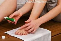 Мазь для лікування грибка нігтів на ногах мазь