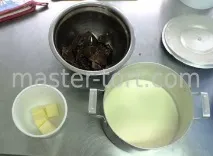 Подорож до Франції або як готувати macarons білки