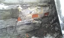 Тріщини в стінах, цоколі та вимощення будинку, BuilderClub builderclub