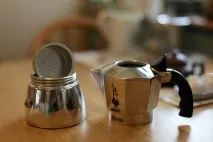 ГЕЙЗЕРНА КАВАРНЯ Moka Express ( - moka pot - ) кави