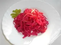 Капуста маринована з буряком капусту