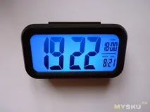LCD годинник з підсвічуванням тадатчиком освітлення освітлення