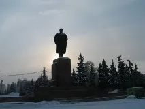 Курс на СРСР ятник