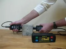 Зразки бетону та випробування еталонних кубиків зразки