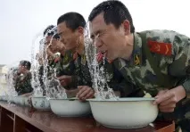 Підготовка солдатів у різних арміях світу солдатів