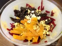 Рецепт Салат Буряковий, з чорносливом, курагою та горіхами курагою