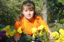 Батьки, вісім дітей, троє собак і кіт вісім