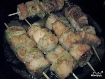 Шашлик з риби на шпажках шашлик