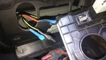 USB зарядка на місце прикурювача зверху