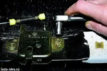 Заміна замка та троса відкриття кришки багажника Нива ВАЗ 21213, 21214, 2131 lada 4x4 троса
