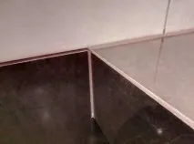 Дебелина плочата отиде пясъка