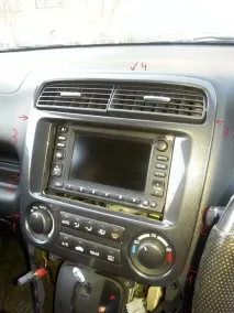 Деінсталяція магнітоли або як розібрати панель магнітоли