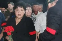 Дочка Хані Фархі «Моя мама вирушає у вічне турне». мама