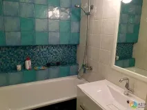 Ще один варіант розташування трубопроводу у санвузлі розташування