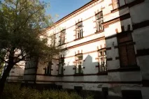 лікарні