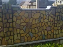 Як прикрасити паркан на дачі з сітки рабиці та профнастилу своїми руками. дачі