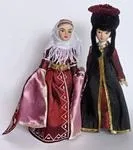 Ляльки у народних костюмах 7 Калмицький святковий костюм