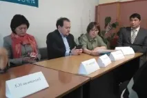 Культура & ШоуБіз Невже це кінець Джолі зняла обручку - PressFrom культура