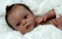 ляльок-немовлят