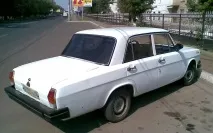 Людина на Порші, яка потрапила в пробку, почувається ще гірше, ніж в автобусі, — сидить, як у ванні… людина