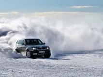 Прийоми водіння у глибокому снігу глибокому