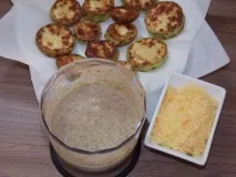 Бутерброди зі смаженими кабачками та помідорами кабачка
