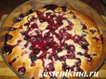 Як приготувати пиріг з вишнею? вишнею