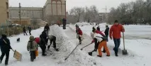 Як організувати активне дитяче дозвілля Будуємо гірку! активне