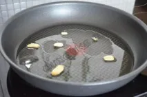 Курячі ніжки в сметанному соусі - рецепт з покроковими фото соусі