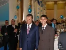 Хто такий Роман Ландік любитель фото з VIPами та критик мажорів роман
