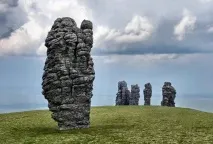 Містичні стовпи вивітрювання в Комі вивітрювання