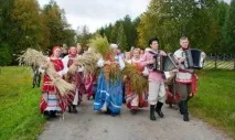 Національний костюм карелів (40 фото) жіноче традиційне карельське вбрання національний
