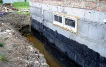 Особливості гідроізоляції стін фундаменту. особливості