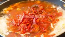 Перший мій борщ з грибами (шампіньйонами) для чоловіка - рецепт з покроковими фото перший